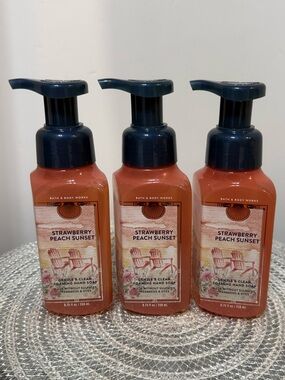 BBW Strawberry Peach Sunset Foaming Hand Soap Set of 3 NWT